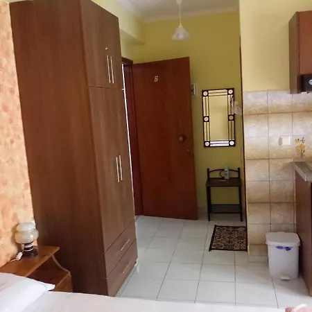 Gæstehus Chryspy Toulatos Pouláta