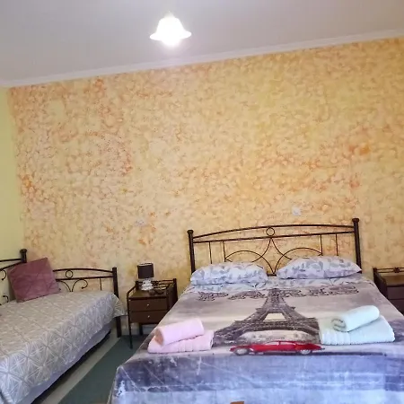 Chryspy Toulatos Gæstehus Pouláta