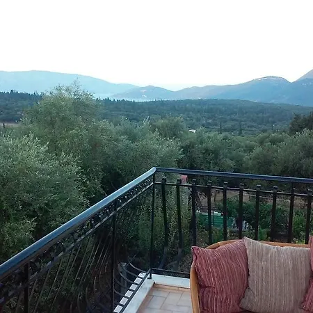 Chryspy Toulatos Pouláta